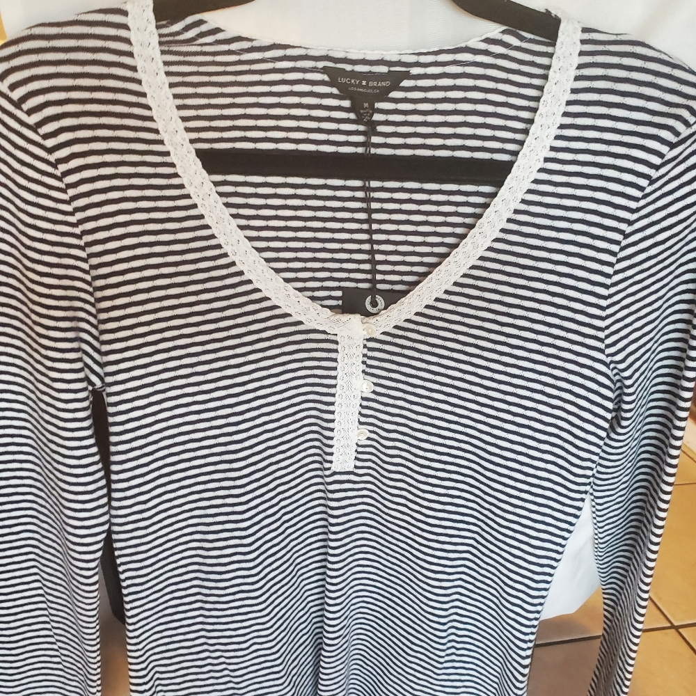 Lucky brand top